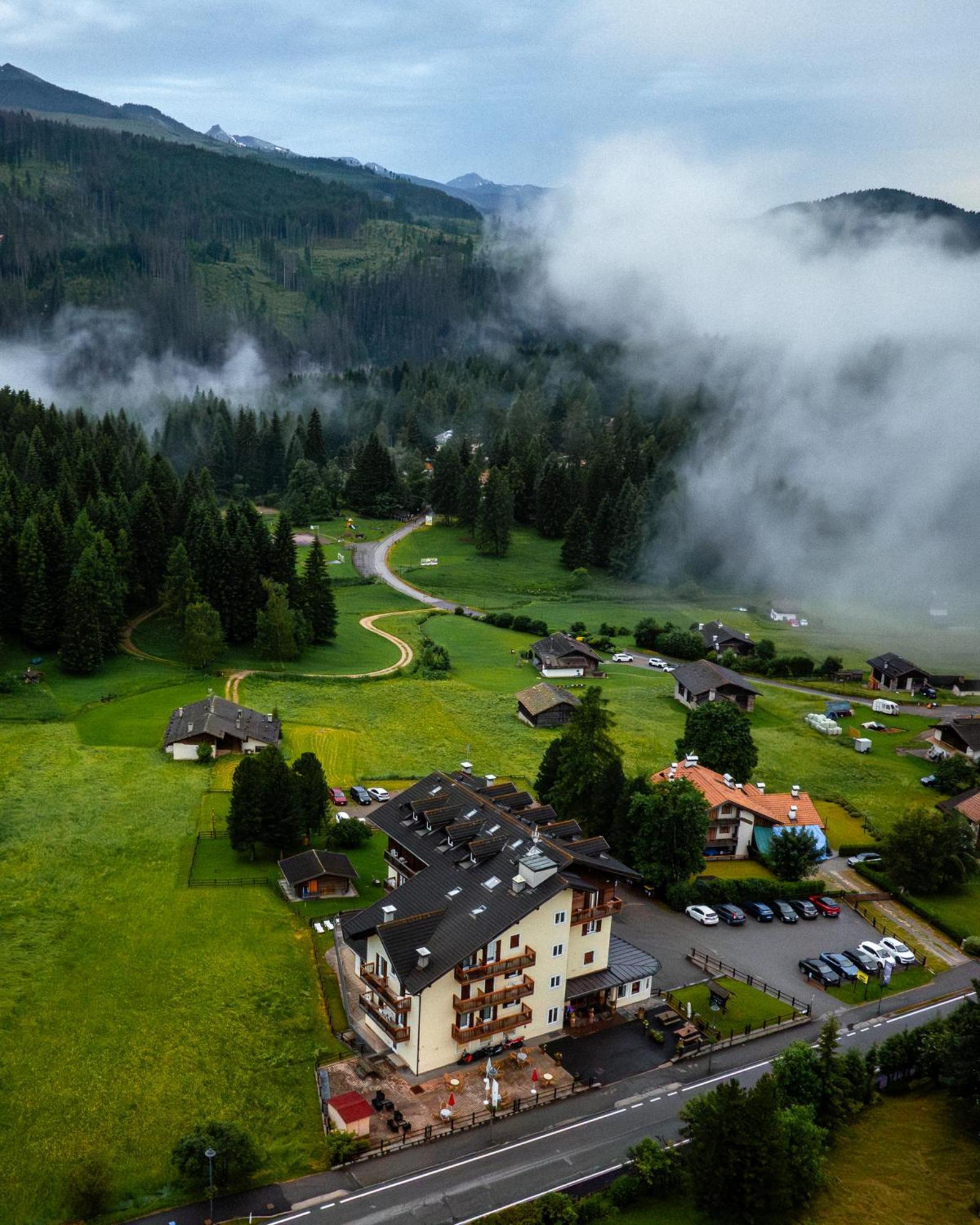 Hotel Bellamonte เปรดัซโซ ภายนอก รูปภาพ
